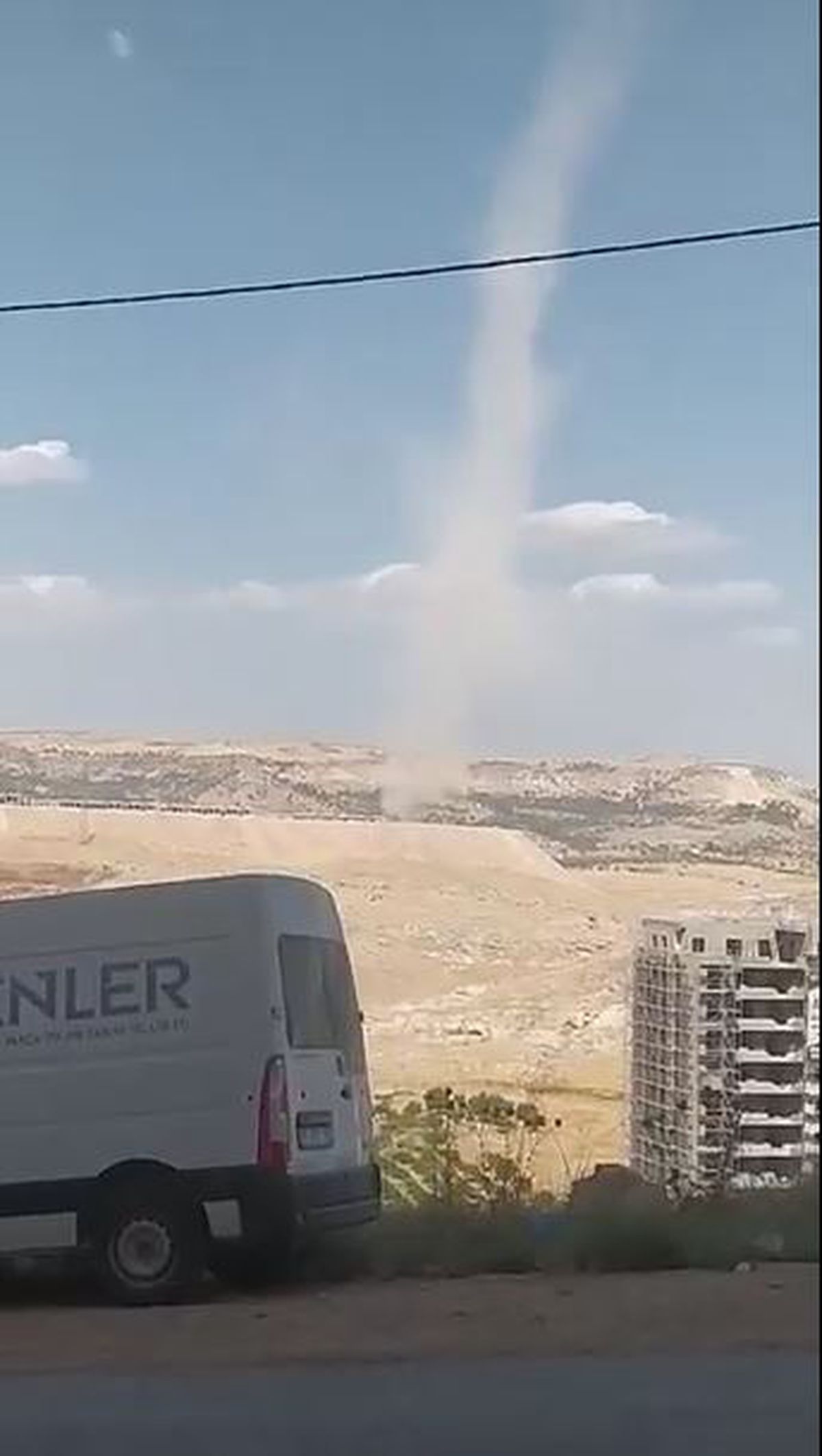 Mardin'de Hortum Dehşeti: Cep Telefonuyla Görüntülendi