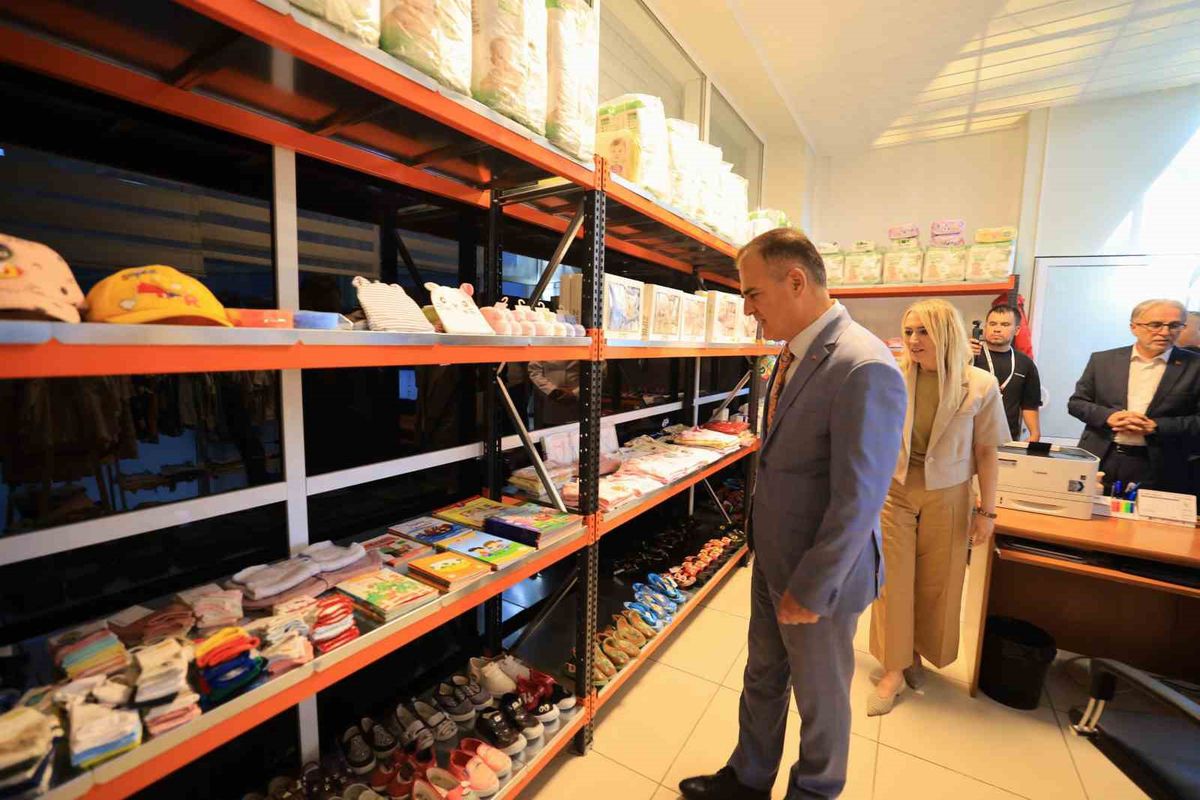 Muğla'da 'Minik Eller Mağazası' hizmete girdi