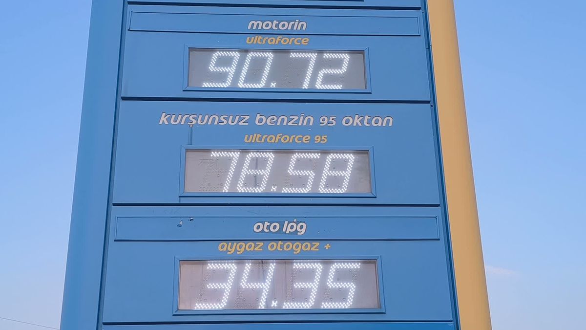 Osmaniye'de Çiftçiler Akaryakıt Zamına Tepkili: 'Tarlamızı Ekemeyeceğiz'