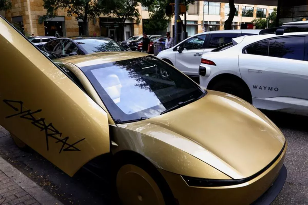 NHTSA, Tesla'nın Cybercab'leri için soruşturma başlattı