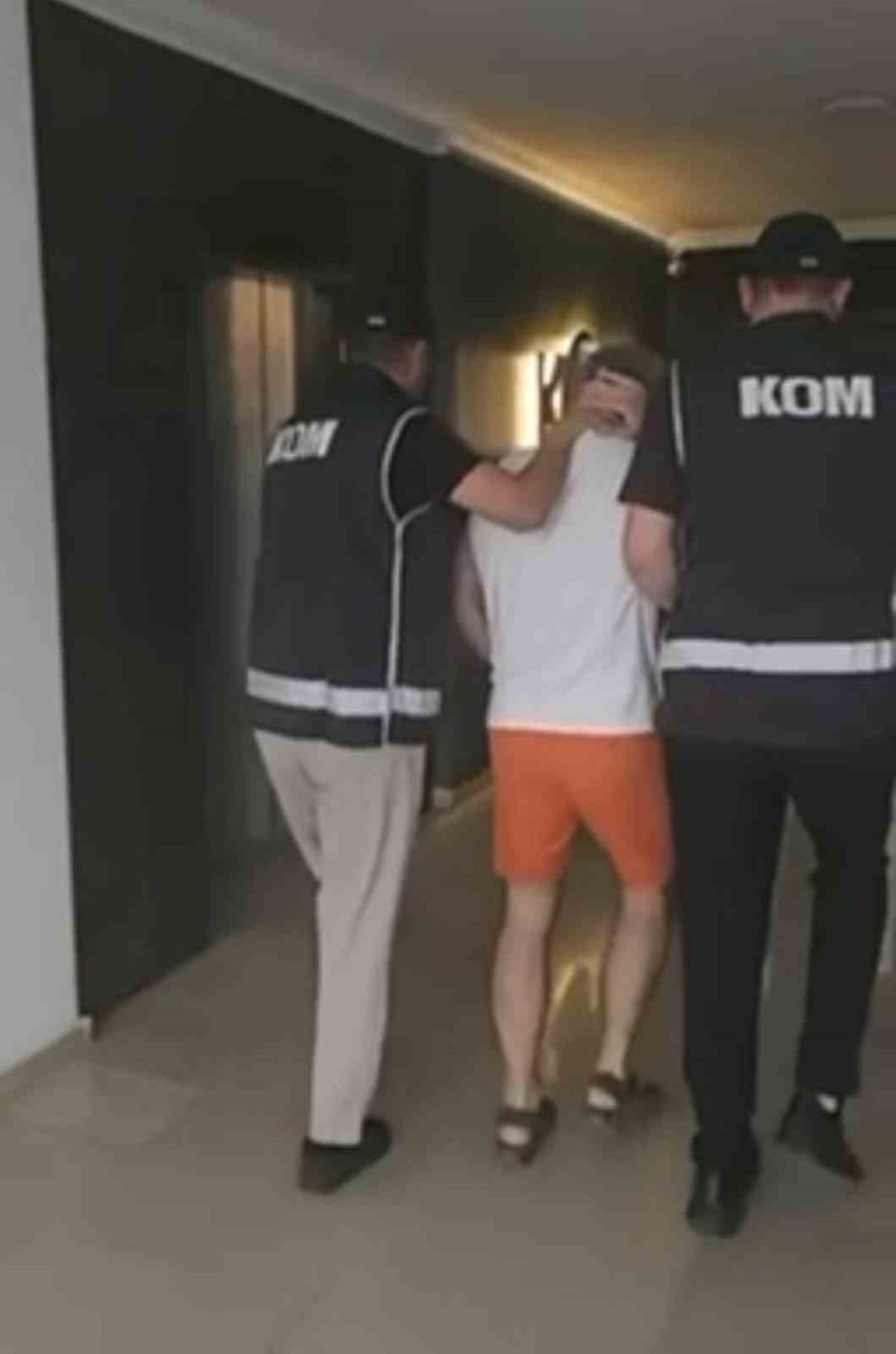 Interpol kırmızı bültenli şüpheli M.D. Antalya'da yakalandı