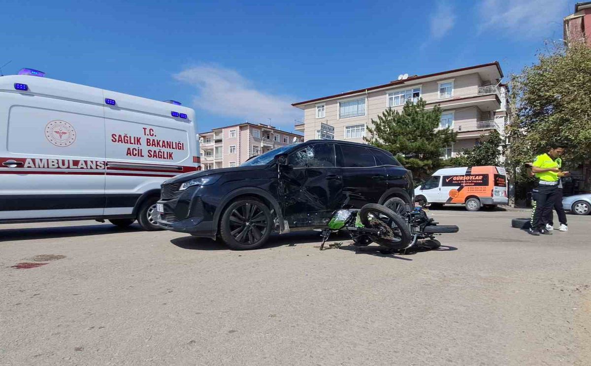 Kırıkkale'de Kaza: Motosiklet Sürücüsü Yaralandı, Otomobil Yolcusu Hız İddiasında Bulundu