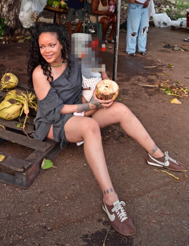 rihannanin cesur tarzi olay ol 44759695 2259 1 m