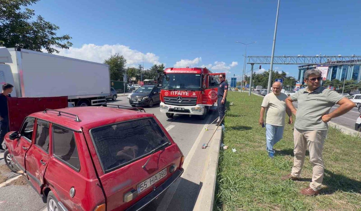 Samsun'da otomobil-SUV çarpışması: 3 yaralı