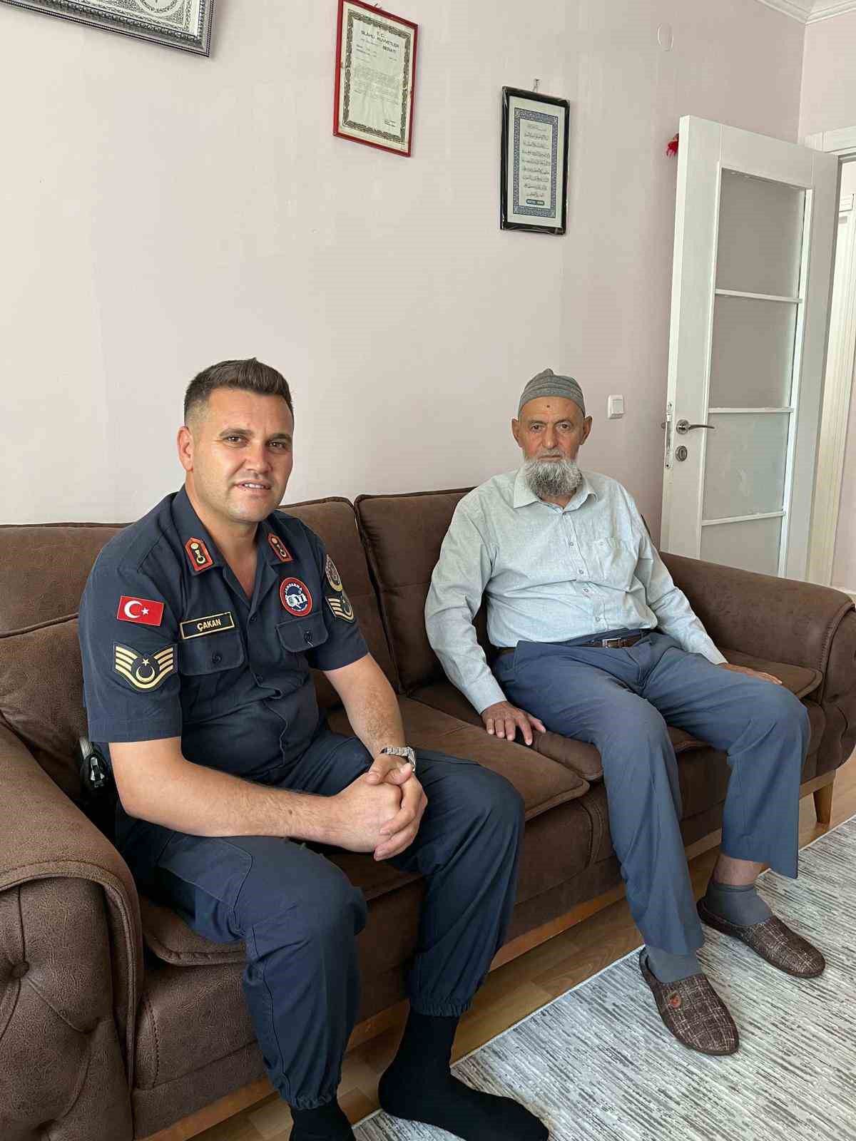 Şehit Jandarma Er Fayik Alkan'ın Babasına Vefa Ziyareti