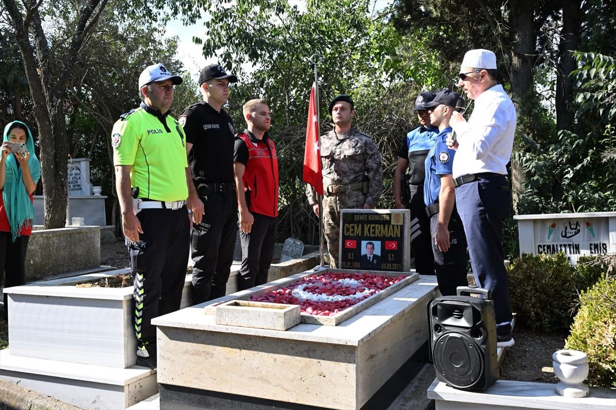 Şehit Komiser Cem Kerman 15. Yılında Kabri Başında Anıldı