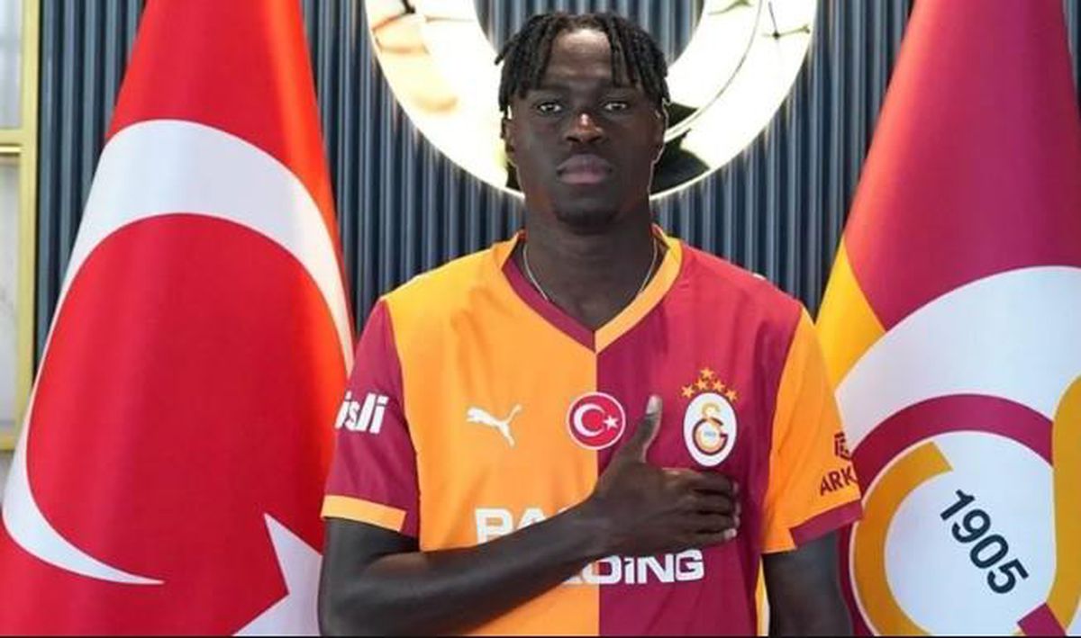 Singo neden yok, Singo kadroda yok mu, Singo Başakşehir Galatasaray maçında yedeklerde yok mu?