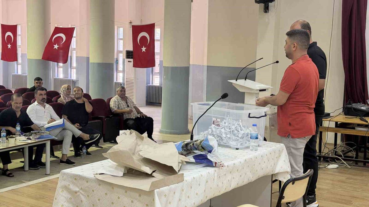 Siverek'te 390 kişilik okul personeli kurası çekildi
