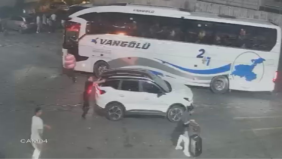 Sultanbeyli'de DEAŞ Operasyonu: Polise Ateş Açan Şüpheli Etkisiz Hale Getirildi