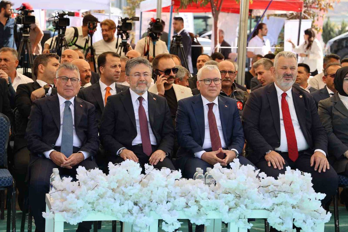 Bakan Yumaklı: Gıda arz güvenliği tehdit altında