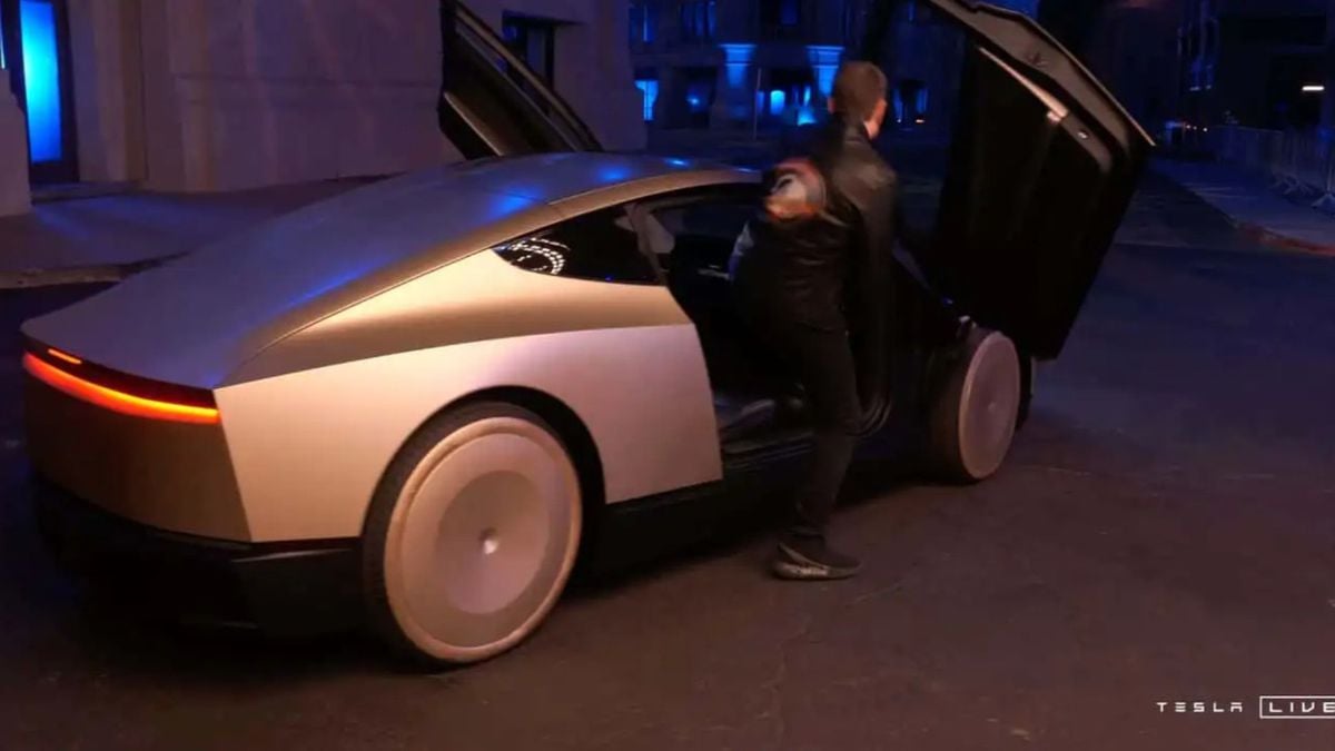 Tesla'nın Cybercab'i Austin'de Yolcu Taşımaya Başladı, NHTSA İnceleme Başlattı