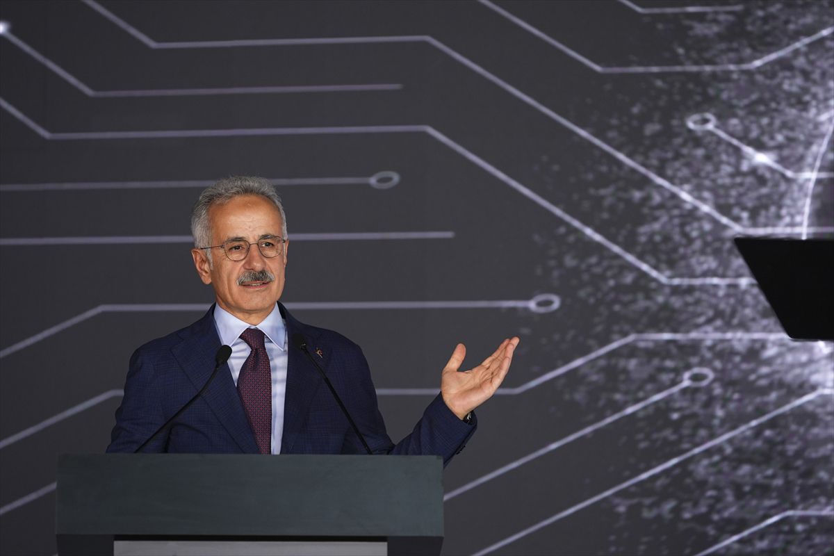 İzmir’de dev veri merkezi açıldı