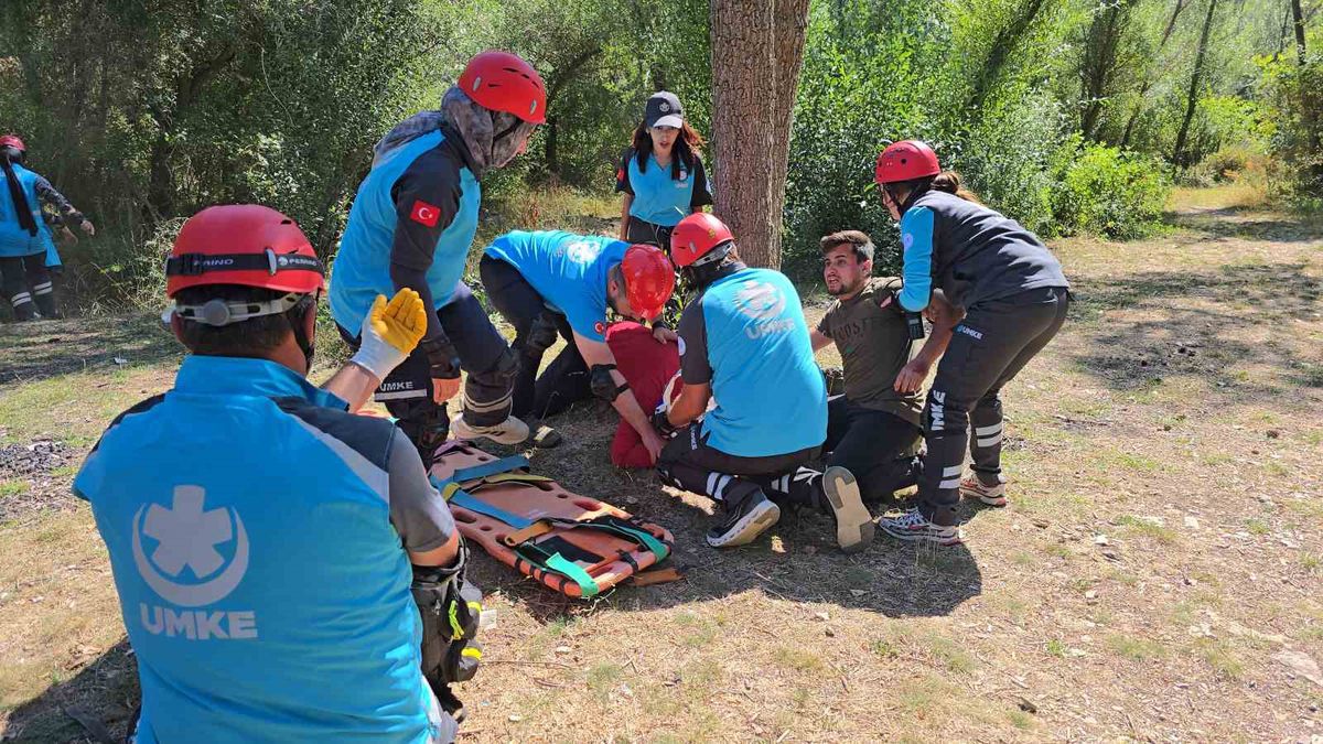 UMKE Ekiplerinden Yozgat'ta Büyük Afet Tatbikatı