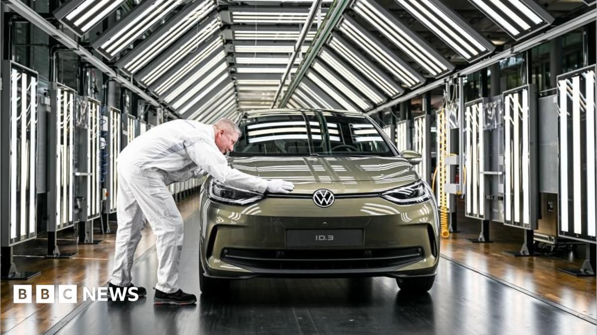Volkswagen'den 50 bin kişilik ek işten çıkarma: Toplam 100 bine ulaştı