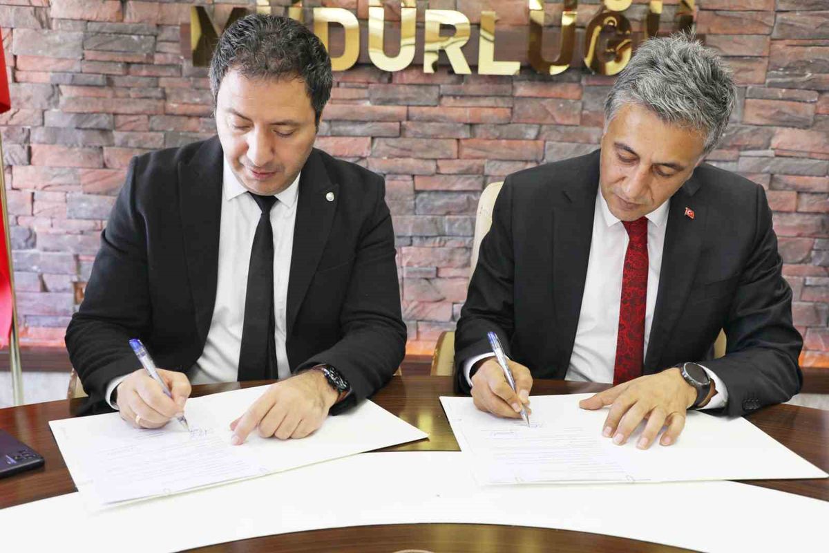 Ağrı'da İş Makinesi Operatörlüğü İçin Eğitim Protokolü İmzalandı