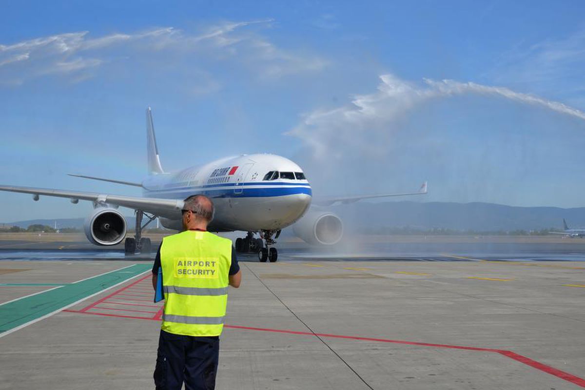 Air China, Pekin-Bükreş-Zagreb Hattında İlk Uçuşunu Gerçekleştirdi