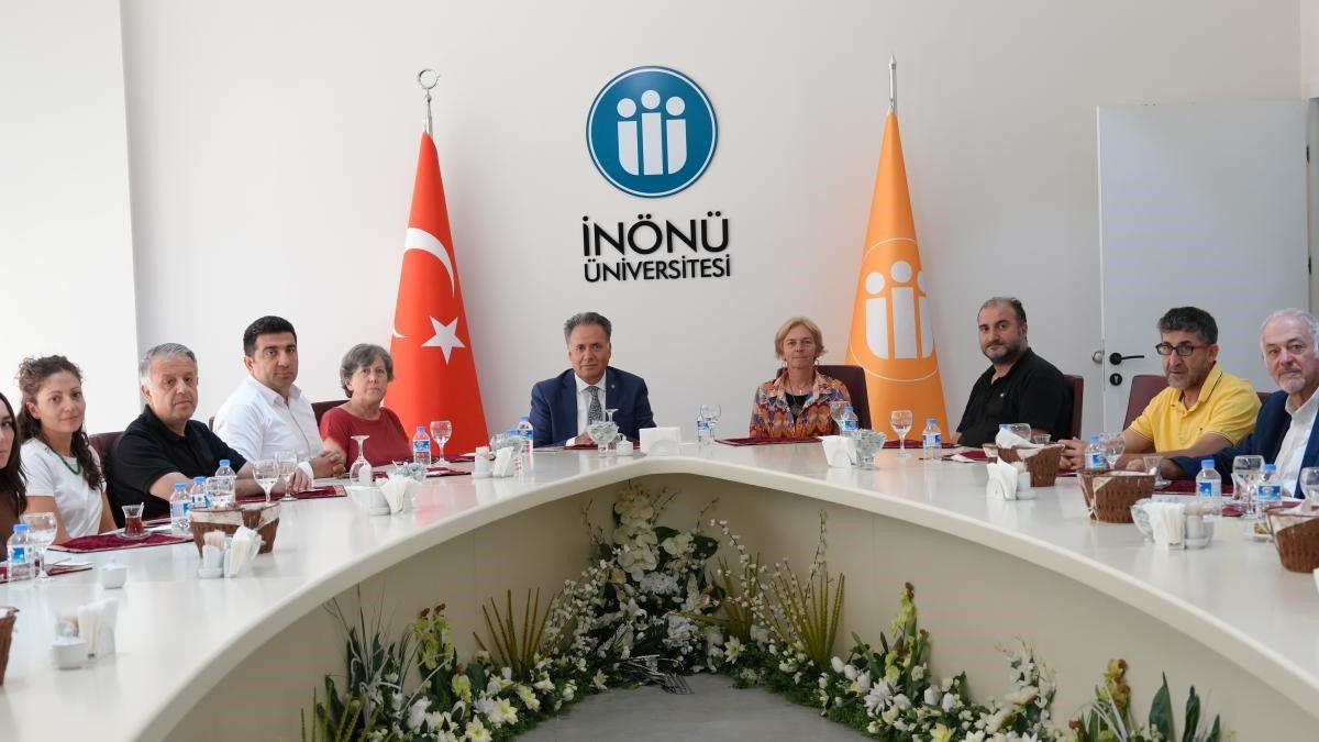 İnönü Üniversitesi Rektörü'nden Arslantepe Kazı Heyetine Özel Program