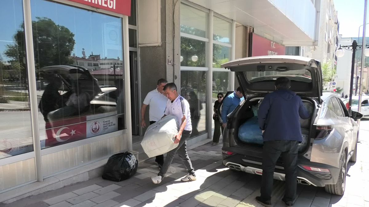 ATEM Başkanı Akçam'dan Yozgat'ta 700 çocuğa kıyafet desteği