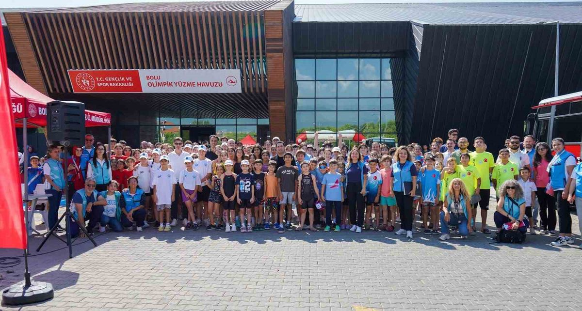 Bolu'da Triatlon Heyecanı: 155 Sporcu Yarıştı