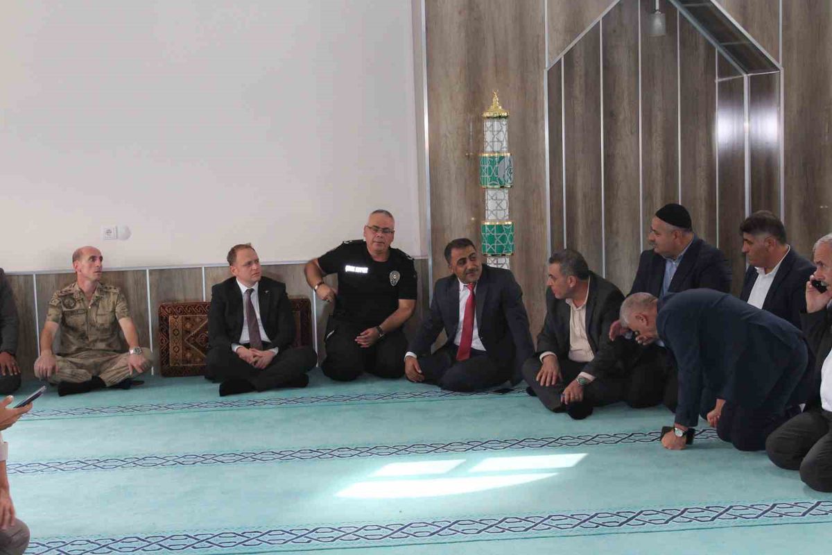 Muş'ta İki Aile Arasındaki Husumet Barış Töreniyle Sona Erdi