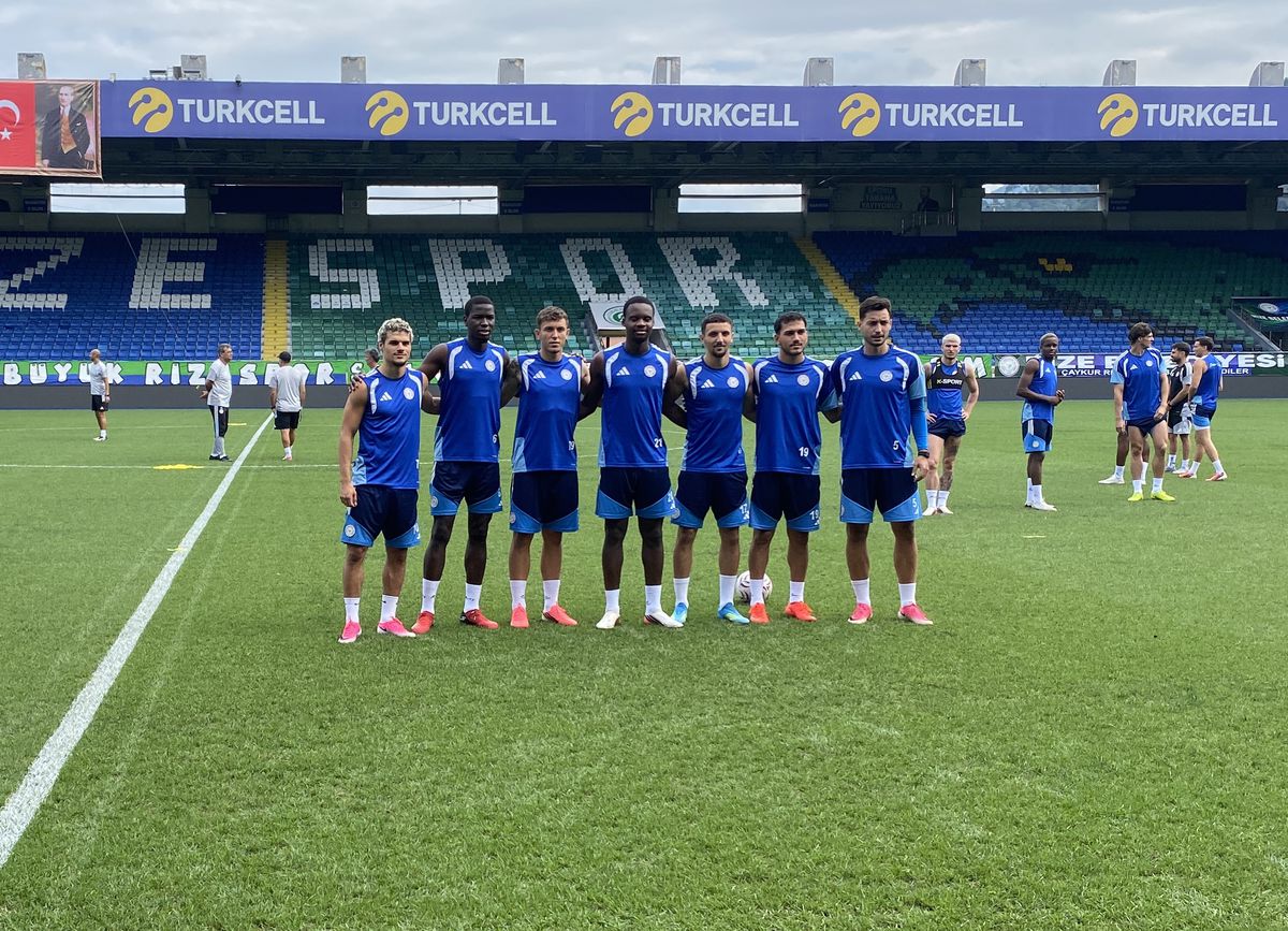 Rizespor'da Transfer Dönemi Kapandı: 9 Futbolcu Geldi, 20 Futbolcu Gitti