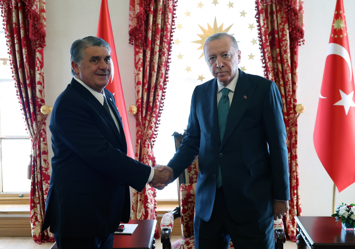 Erdoğan, Beşiktaş Başkanı Serdal Adalı'yı Kabul Etti