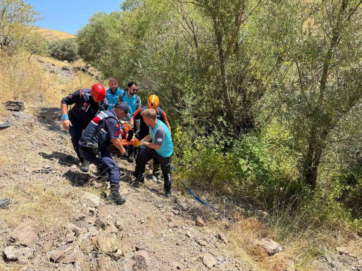 Yozgat'ta Dere Yatağına Düşen Kişi Kurtarıldı