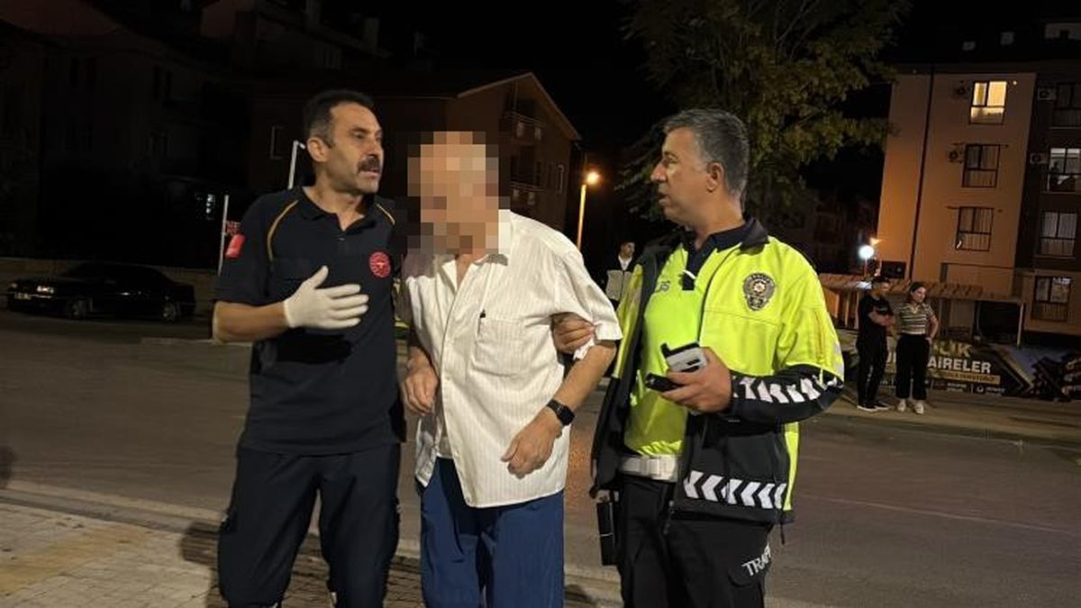 Aksaray'da Kalp Krizi Geçiren Sürücüye Polis Memurlarından İlk Müdahale