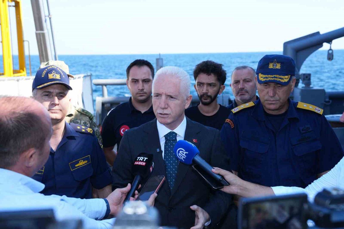 Silivri'de gemi kazasında enkaz tespit edildi