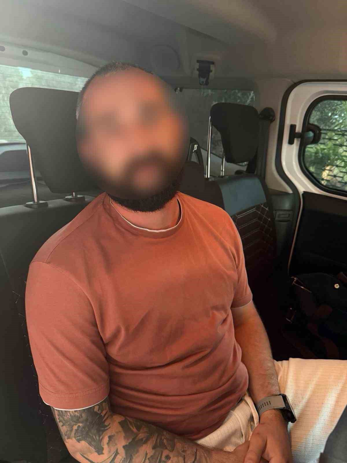 Kırmızı Bültenle Aranan Ukraynalı Suç Örgütü Üyesi Antalya'da Yakalandı
