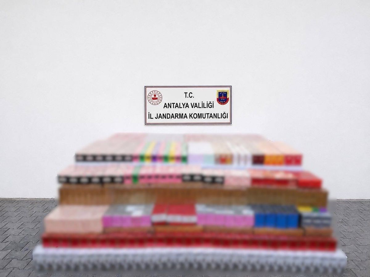 Manavgat'ta Gümrük Kaçağı Operasyon: 3 Milyon 950 Bin Liralık Ürün Ele Geçirildi