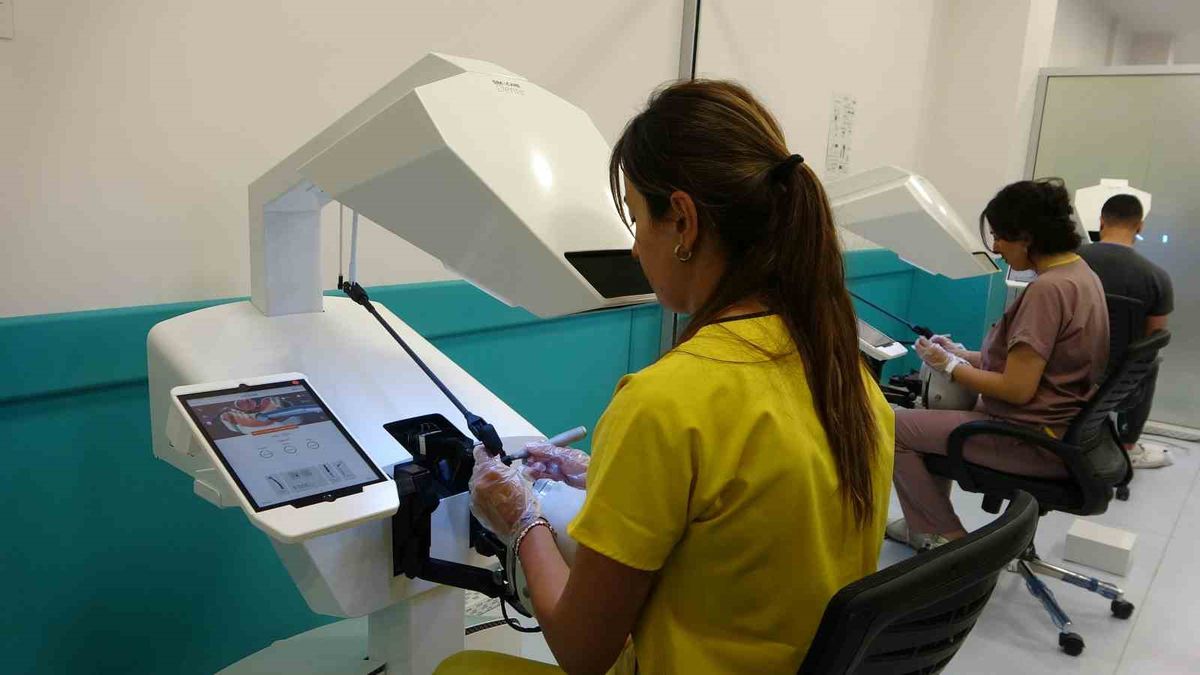 Mersin Üniversitesi'nde Yapay Zekalı Diş Kliniği
