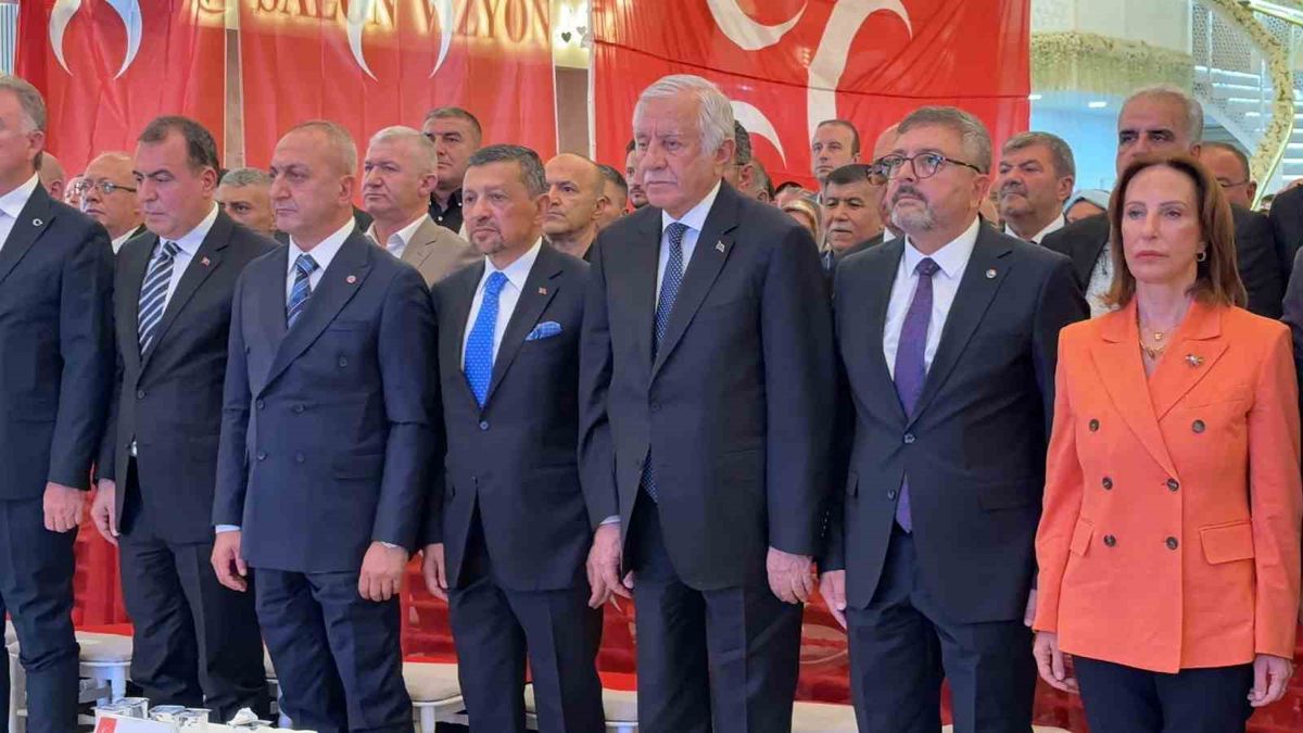 Adan: Önce Türkiye demeyen kaybedecek