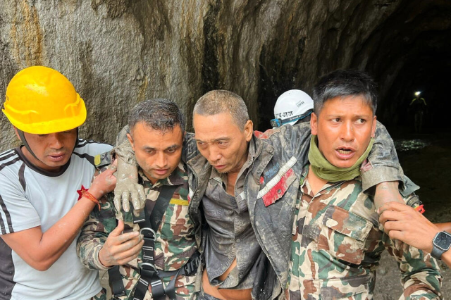 nepal felaketinin 10uncu gunun 20210147 2427 1 m