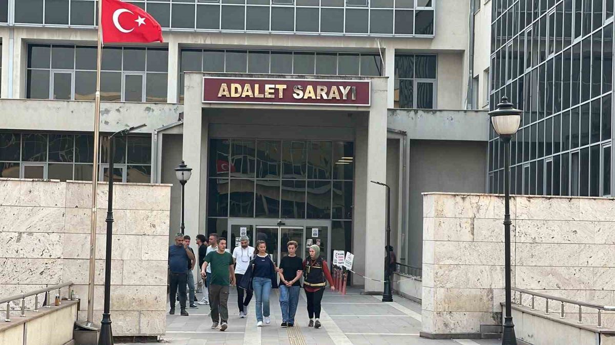 Saldırganın annesi yeniden tutuklandı