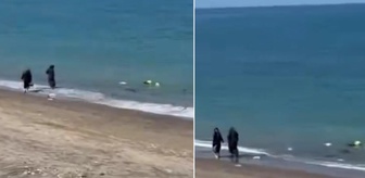 Plajda utandıran görüntü! 'Polisi arıyorum' dese de umursamadılar