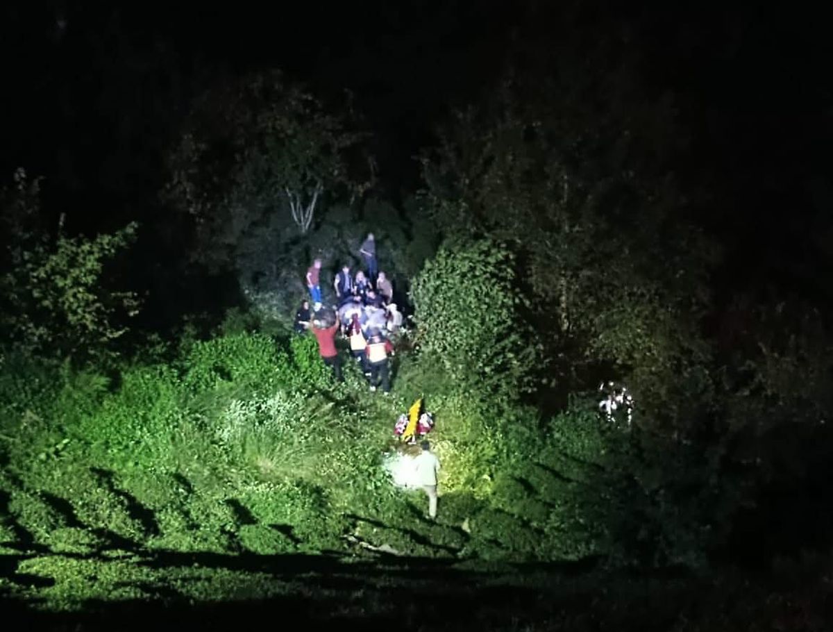 Rize'de kamyonet uçuruma yuvarlandı: 2 kardeş hayatını kaybetti