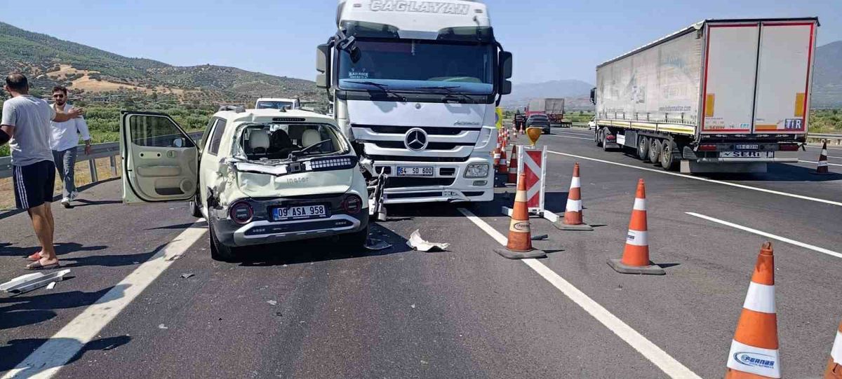 Aydın-Denizli Otoyolu'nda Zincirleme Kaza: 3 Yaralı