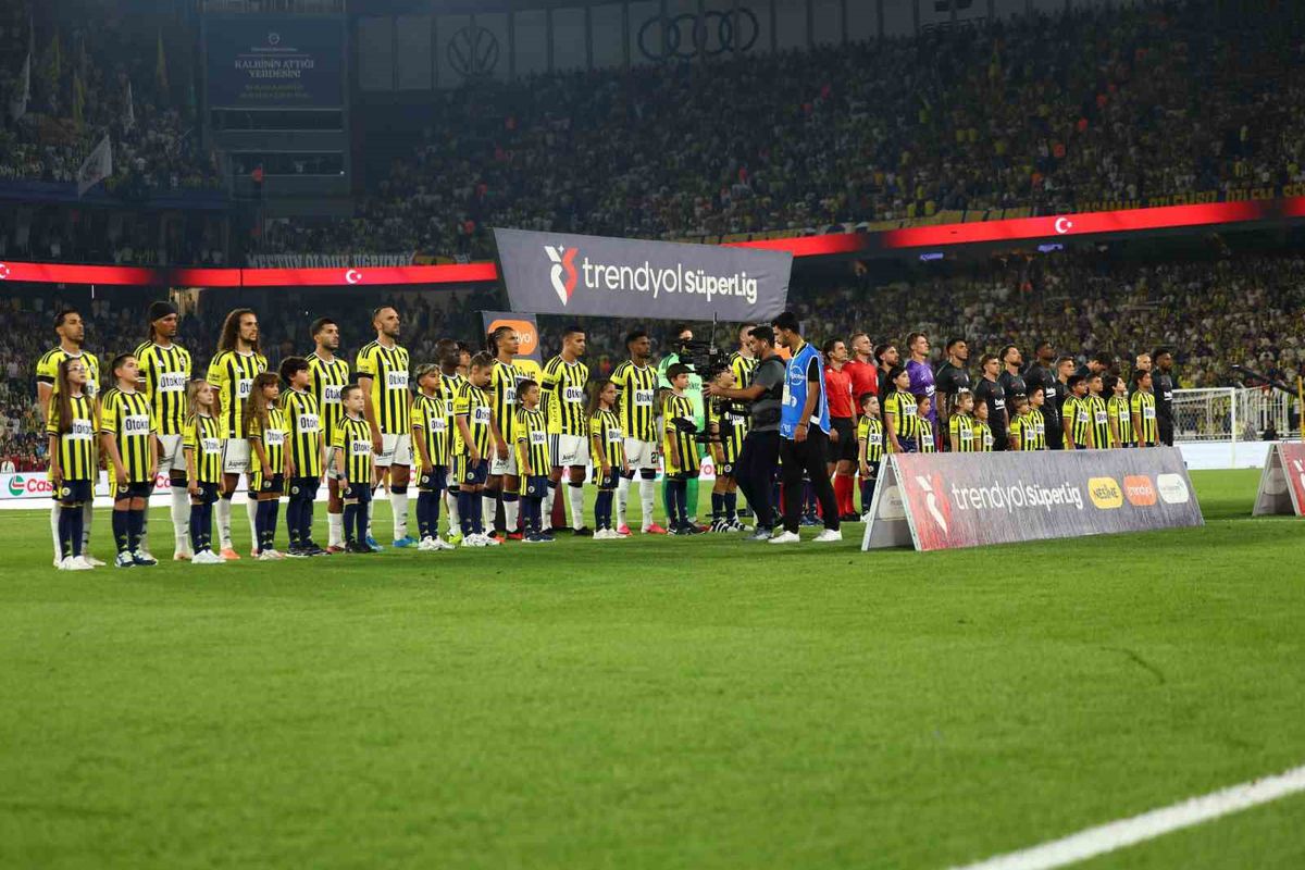 Fenerbahçe-Beşiktaş derbisinde ilk 15 dakika golsüz