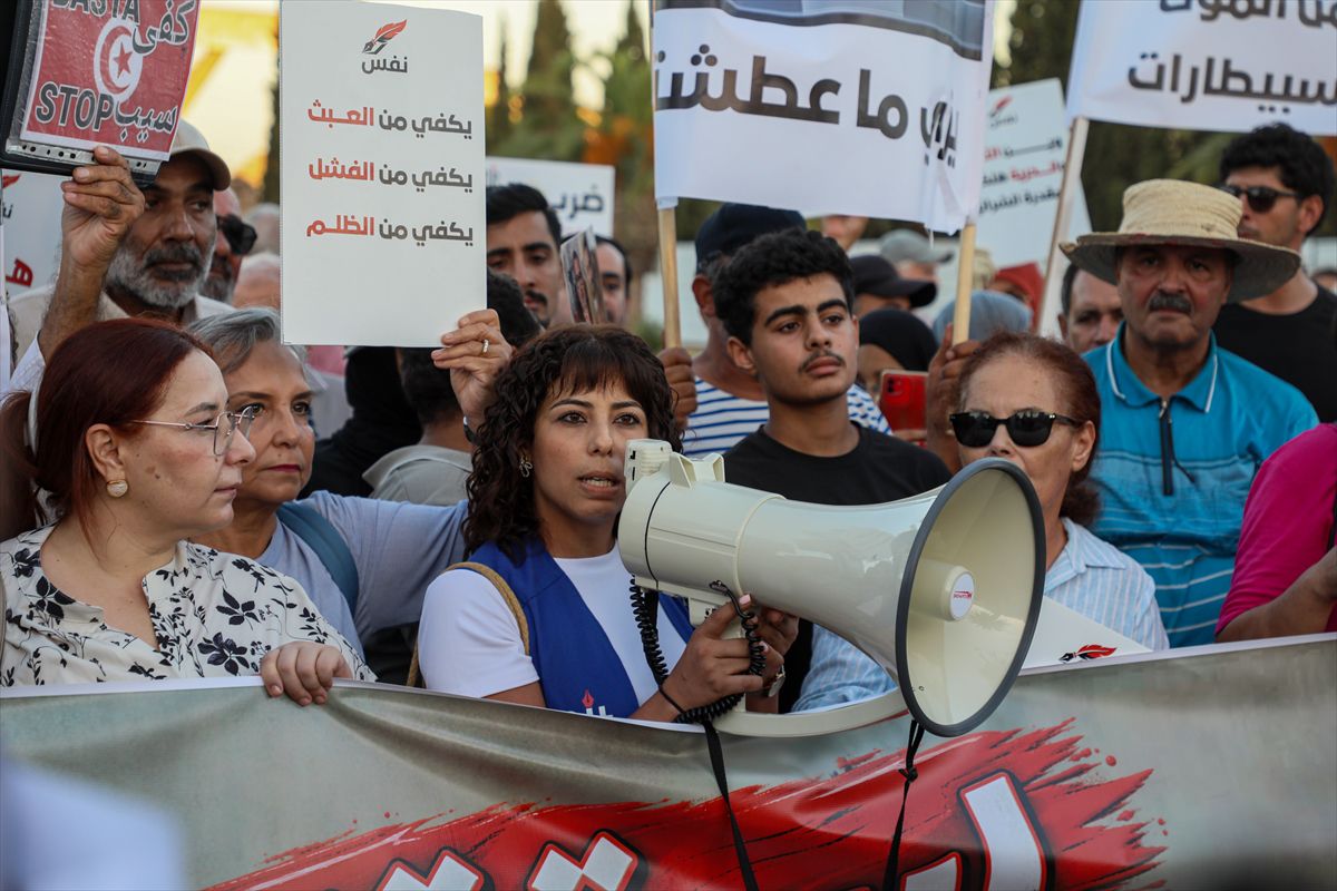 Tunus'ta Özgürlük ve Yaşam Protestosu