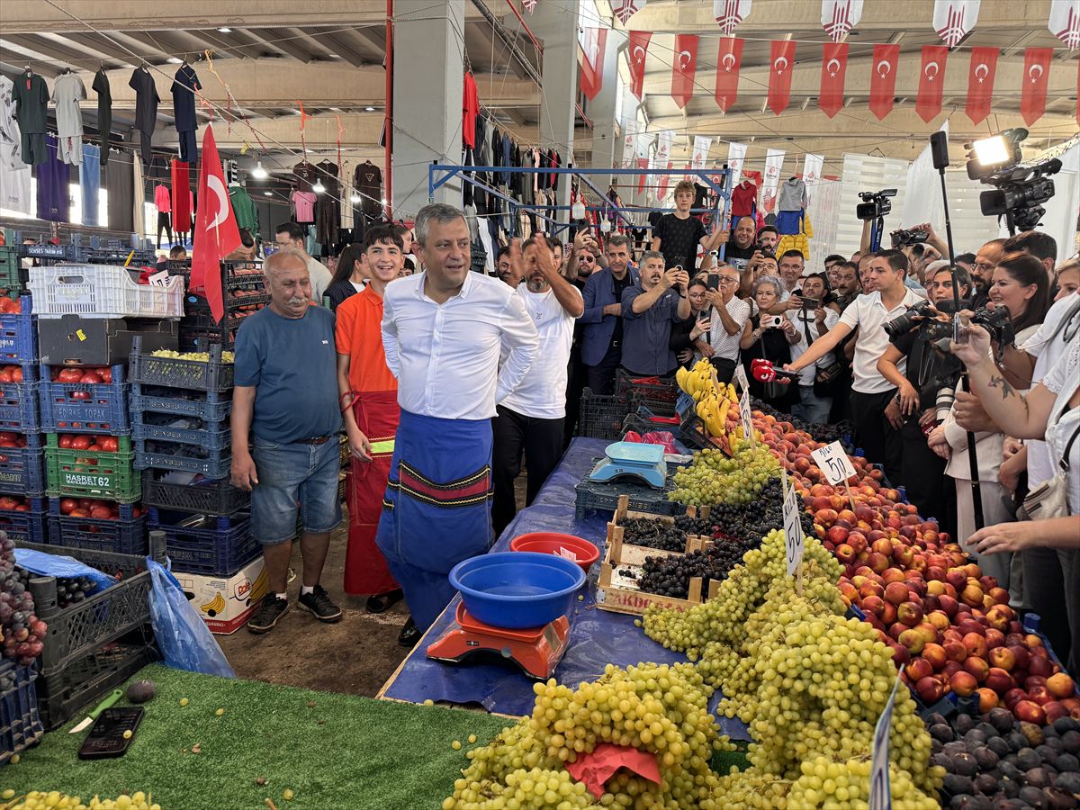 Özgür Özel'den Emeklilere Ücretsiz Sağlık Sözü