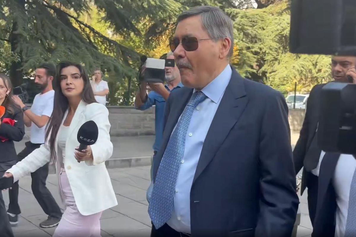 Adliye önündeki görüntüsü olay olmuştu! Gökçek sessizliğini bozdu