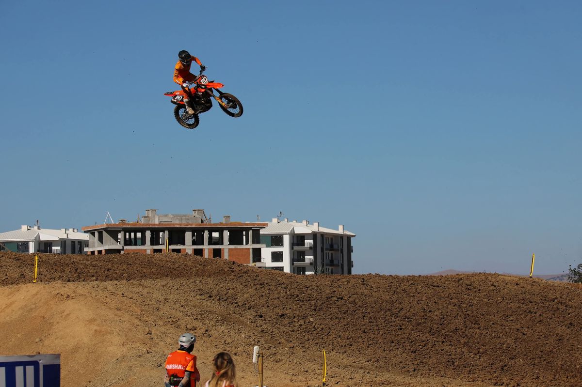 Afyonkarahisar'da MXGP Zirvesi: Jeffrey Herlings Şampiyonluğunu İlan Etti