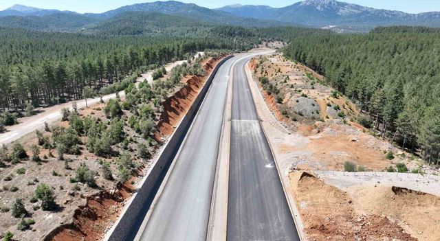 bakan uraloglu konya antalya arasinda seyahat 4 20211865 o