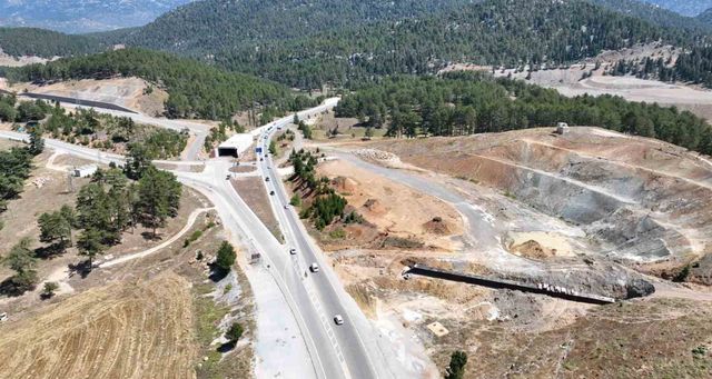 bakan uraloglu konya antalya arasinda seyahat 5 20211865 o