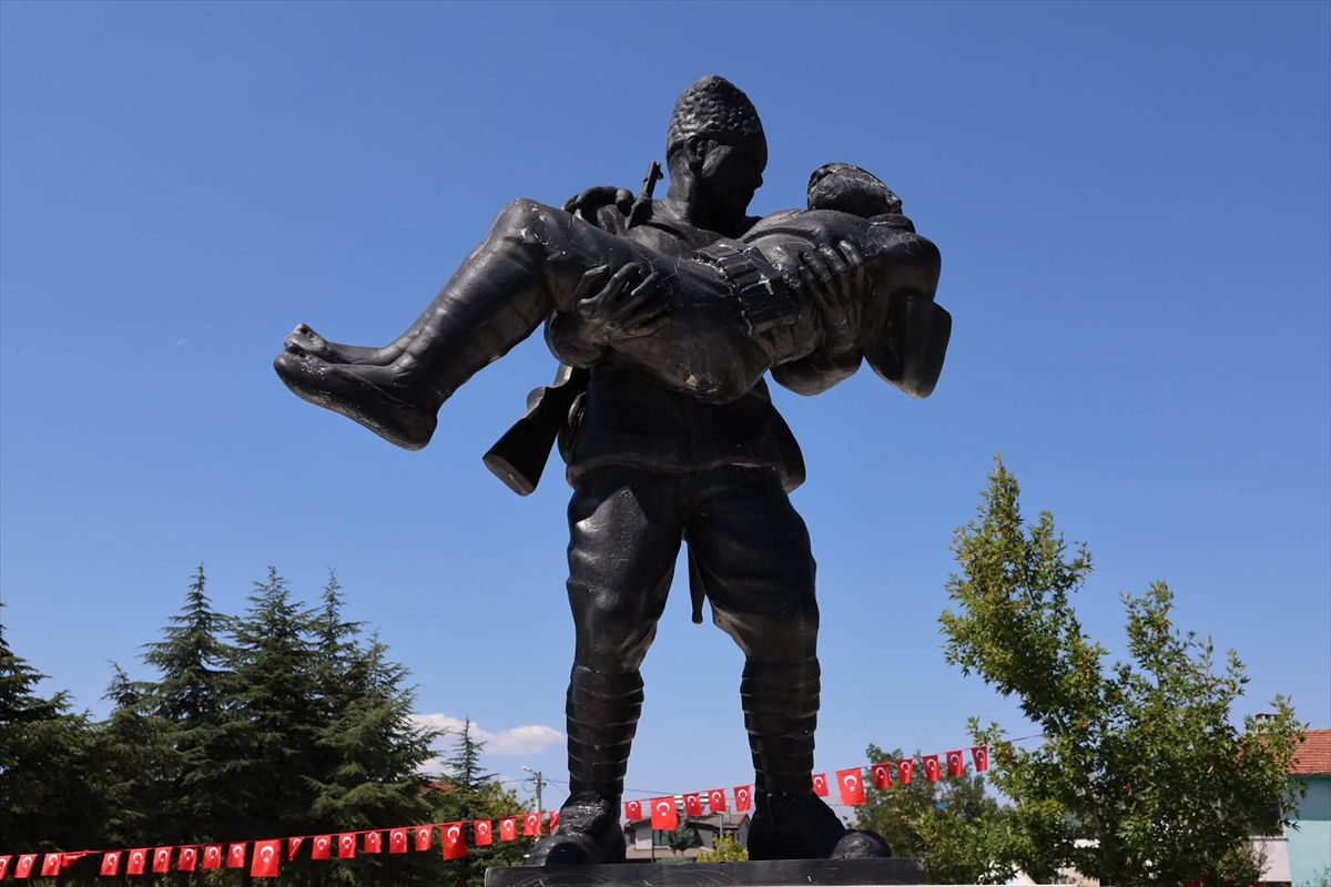 Kara Ali Çavuş ve oğlu Çetmi'de anıldı