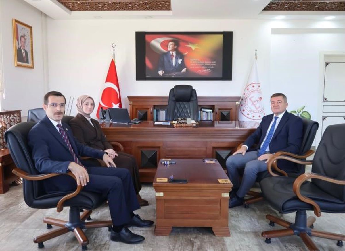 Kaymakamlardan Eğitim İçin Ziyaret