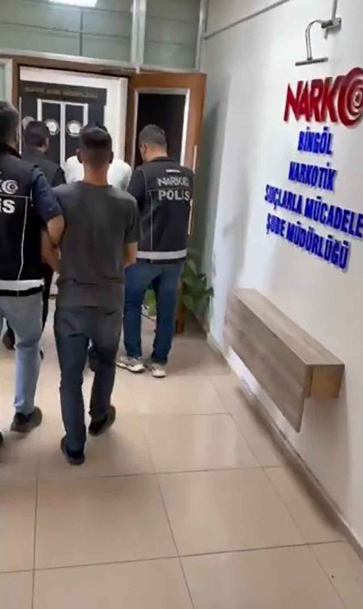 Bingöl'de Uyuşturucu Operasyonu: 365 Gram Esrar Ele Geçirildi, 2 Tutuklama