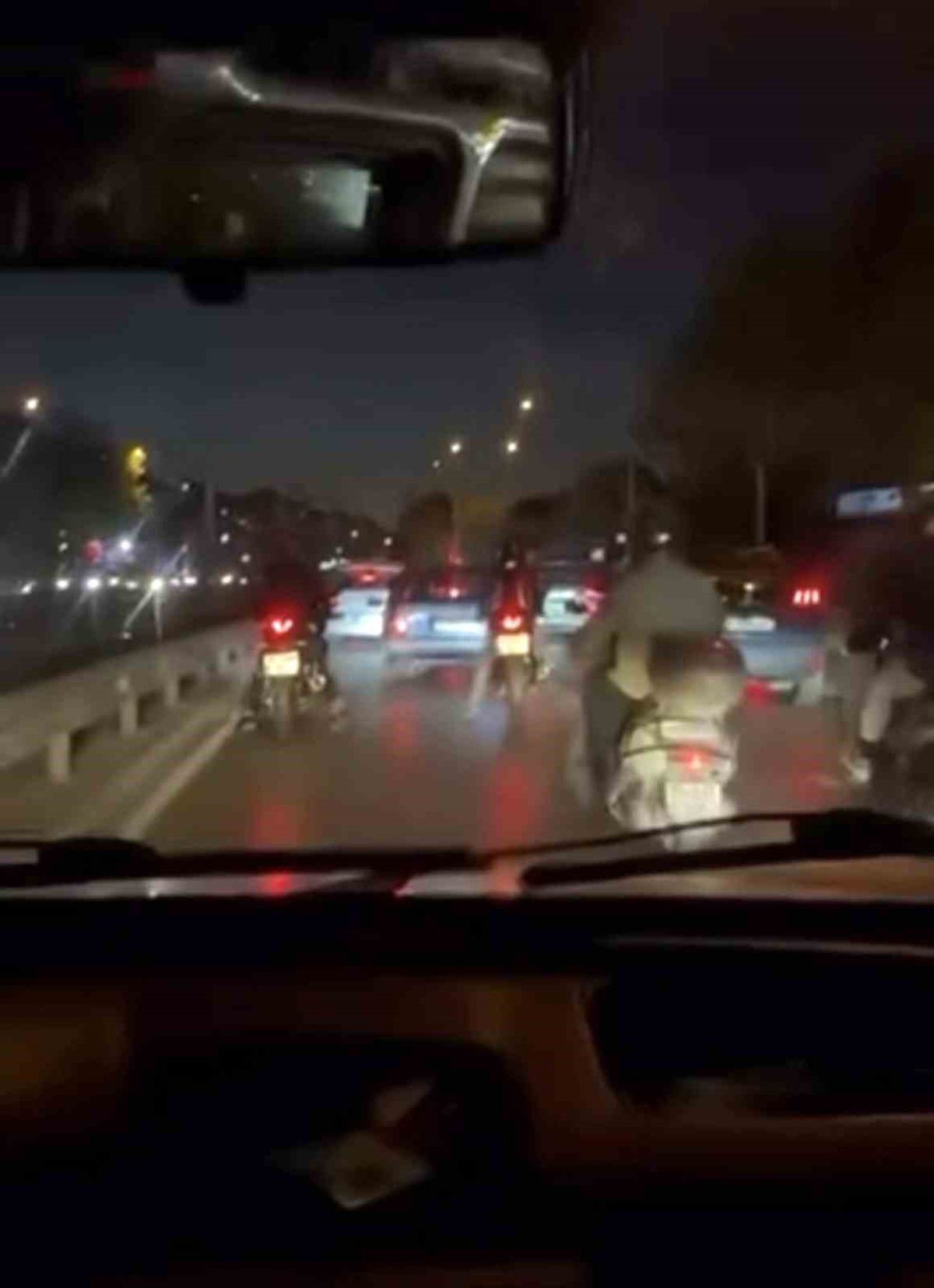 Bursa'da Yol Verme Kızgınlığı: Motosikletliler Takibe Aldı
