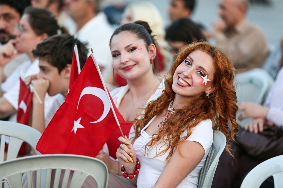 Filenin Sultanları İçin Meydanlarda Büyük Coşku